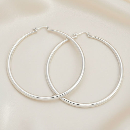 Hoop Classic 3 in Graduated Silver Earrings Women